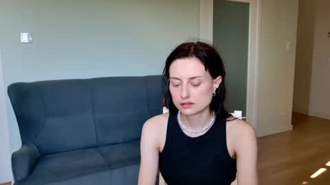 Snapshot of dormineaa chatting on June 28, 2026, 4:51 am dormineaa online show from June 28, 2026, 4:51 am