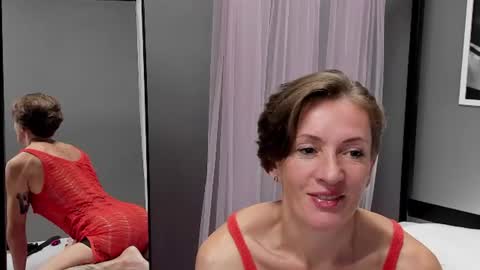 Snapshot of dorothy_meyer chatting on June 27, 2026, 2:38 am Dorothy Next stream on Monday at 3am-9am online show from June 27, 2026, 2:38 am