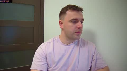 Snapshot of dosilasa chatting on December 2, 2024, 8:33 pm Sasha online show from December 2, 2024, 8:33 pm