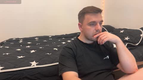 Snapshot of dosilasa chatting on February 25, 2025, 8:51 pm Sasha online show from February 25, 2025, 8:51 pm