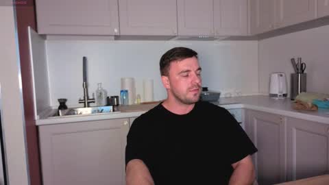 Snapshot of dosilasa chatting on September 14, 2025, 3:22 pm Sasha online show from September 14, 2025, 3:22 pm