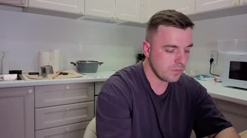 Snapshot of dosilasa chatting on September 22, 2025, 8:44 pm Sasha online show from September 22, 2025, 8:44 pm