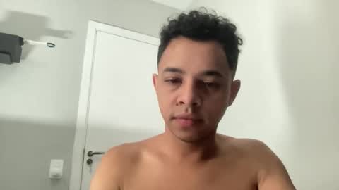 Snapshot of dotadinha chatting on March 3, 2026, 2:12 pm dotadinha online show from March 3, 2026, 2:12 pm