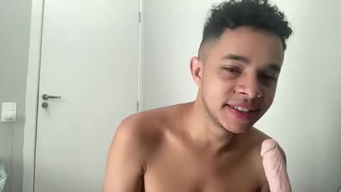 Snapshot of dotadinha chatting on March 16, 2026, 2:43 pm dotadinha online show from March 16, 2026, 2:43 pm