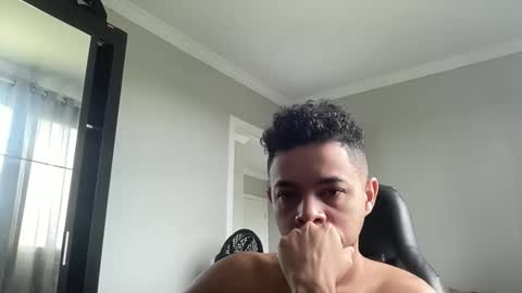 Snapshot of dotadinha chatting on March 30, 2026, 3:57 pm dotadinha online show from March 30, 2026, 3:57 pm