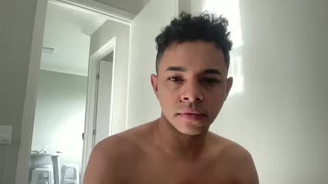 Snapshot of dotadinha chatting on April 1, 2026, 1:23 pm dotadinha online show from April 1, 2026, 1:23 pm