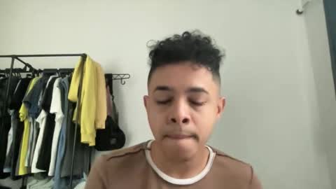 Snapshot of dotadinha chatting on April 10, 2026, 1:05 pm dotadinha online show from April 10, 2026, 1:05 pm