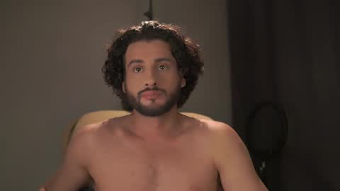 Keen online show from December 5, 2025, 6:26 pm