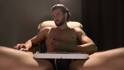 Snapshot of double_luckystrike chatting on February 20, 2026, 7:58 pm Keen online show from February 20, 2026, 7:58 pm