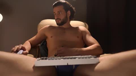 Snapshot of double_luckystrike chatting on February 24, 2026, 1:25 am Keen online show from February 24, 2026, 1:25 am