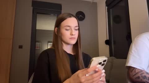 Alice and Mark online show from September 8, 2025, 7:13 pm