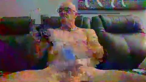 Snapshot of doum1122 chatting on December 11, 2024, 2:52 am doum1122 online show from December 11, 2024, 2:52 am