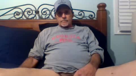 Snapshot of dowbo7777 chatting on February 16, 2025, 4:20 am dowbo online show from February 16, 2025, 4:20 am