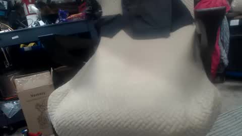 DOWN4DAKROWN online show from April 19, 2026, 11:42 am