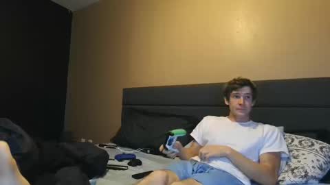 Snapshot of downforthemoney chatting on October 13, 2025, 7:03 pm downforthemoney online show from October 13, 2025, 7:03 pm