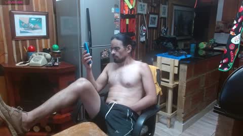 Snapshot of dr_simon84 chatting on December 31, 2024, 2:08 am Dr Simon online show from December 31, 2024, 2:08 am