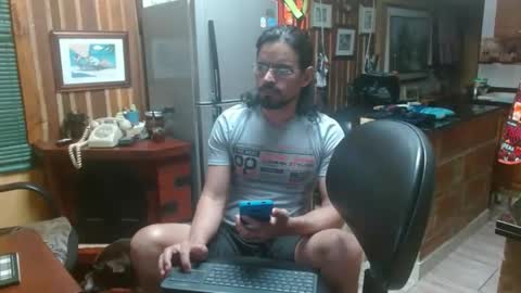 Snapshot of dr_simon84 chatting on January 21, 2025, 2:33 am Dr Simon online show from January 21, 2025, 2:33 am