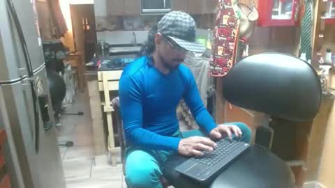 Snapshot of dr_simon84 chatting on January 21, 2025, 6:45 pm Dr Simon online show from January 21, 2025, 6:45 pm