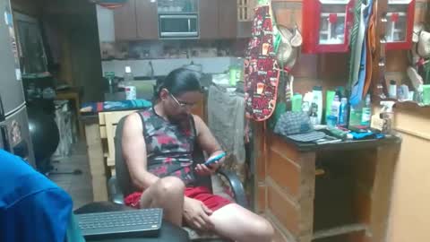 Snapshot of dr_simon84 chatting on January 22, 2025, 2:04 am Dr Simon online show from January 22, 2025, 2:04 am