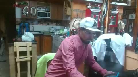 Snapshot of dr_simon84 chatting on February 17, 2025, 4:09 am Dr Simon online show from February 17, 2025, 4:09 am