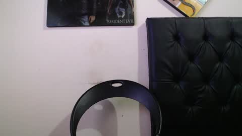 draco_boy2000 online show from February 26, 2025, 12:38 am