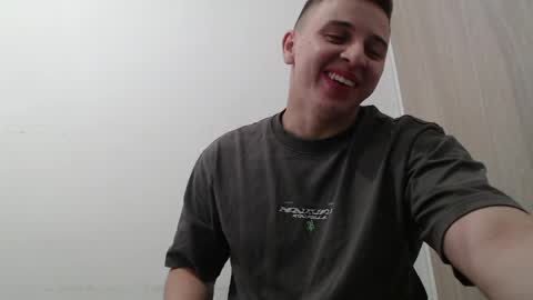 Snapshot of draco_boy2000 chatting on April 3, 2026, 11:03 pm draco_boy2000 online show from April 3, 2026, 11:03 pm