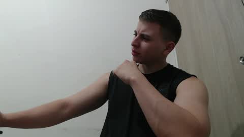 Snapshot of draco_boy2000 chatting on April 9, 2026, 12:21 am draco_boy2000 online show from April 9, 2026, 12:21 am