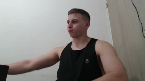 Snapshot of draco_boy2000 chatting on April 14, 2026, 12:38 am draco_boy2000 online show from April 14, 2026, 12:38 am
