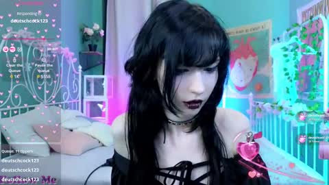 Snapshot of draculaura_ chatting on March 4, 2025, 11:54 pm Draculaura online show from March 4, 2025, 11:54 pm