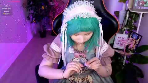 Snapshot of draculaura_ chatting on June 13, 2026, 10:57 am Draculaura online show from June 13, 2026, 10:57 am