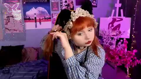 Snapshot of draculaura_ chatting on July 10, 2026, 11:02 am Draculaura online show from July 10, 2026, 11:02 am