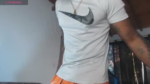 Snapshot of drake_nassir4 chatting on June 23, 2026, 9:35 pm ---Drake--- online show from June 23, 2026, 9:35 pm