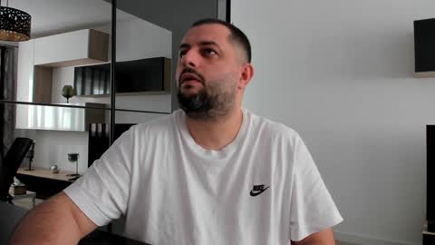 Snapshot of draven_a chatting on January 14, 2025, 10:27 am Draven A online show from January 14, 2025, 10:27 am