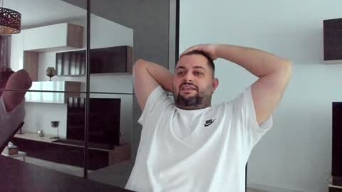 Snapshot of draven_a chatting on January 14, 2025, 1:28 pm Draven A online show from January 14, 2025, 1:28 pm