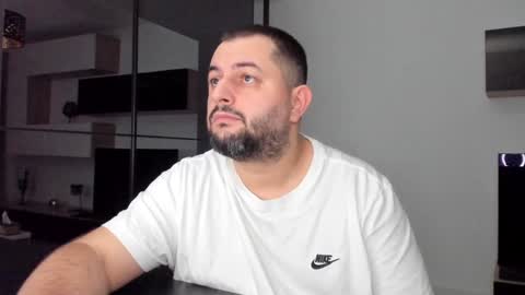 Snapshot of draven_a chatting on January 16, 2025, 4:17 am Draven A online show from January 16, 2025, 4:17 am