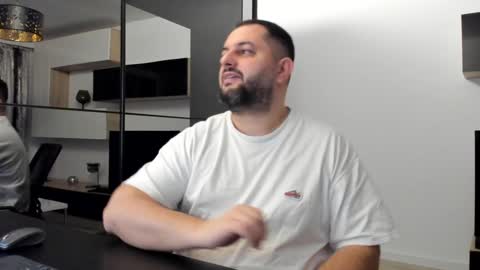 Snapshot of draven_a chatting on January 27, 2025, 3:37 am Draven A online show from January 27, 2025, 3:37 am