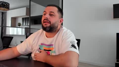 Snapshot of draven_a chatting on February 1, 2025, 10:37 am Draven A online show from February 1, 2025, 10:37 am