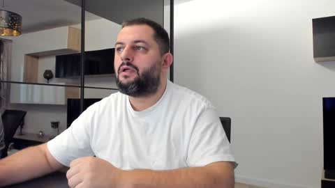 Snapshot of draven_a chatting on February 3, 2025, 7:18 am Draven A online show from February 3, 2025, 7:18 am