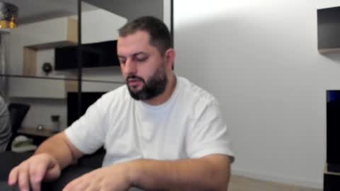 Snapshot of draven_a chatting on February 4, 2025, 5:10 am Draven A online show from February 4, 2025, 5:10 am