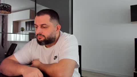 Snapshot of draven_a chatting on February 9, 2025, 1:35 pm Draven A online show from February 9, 2025, 1:35 pm