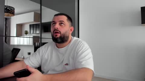 Snapshot of draven_a chatting on February 13, 2025, 8:59 am Draven A online show from February 13, 2025, 8:59 am