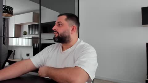 Snapshot of draven_a chatting on February 13, 2025, 12:00 pm Draven A online show from February 13, 2025, 12:00 pm