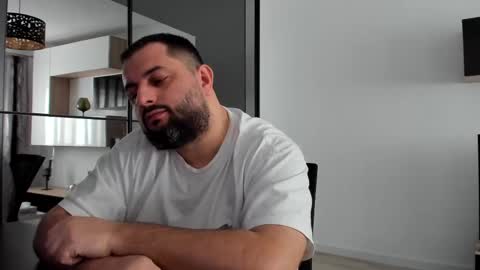 Snapshot of draven_a chatting on February 14, 2025, 12:36 pm Draven A online show from February 14, 2025, 12:36 pm