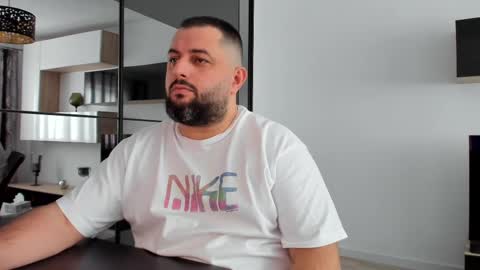 Snapshot of draven_a chatting on February 19, 2025, 8:01 am Draven A online show from February 19, 2025, 8:01 am