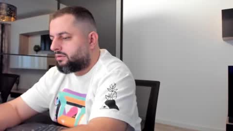 Snapshot of draven_a chatting on February 19, 2025, 3:38 pm Draven A online show from February 19, 2025, 3:38 pm