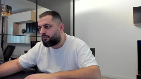 Snapshot of draven_a chatting on February 24, 2025, 5:43 am Draven A online show from February 24, 2025, 5:43 am