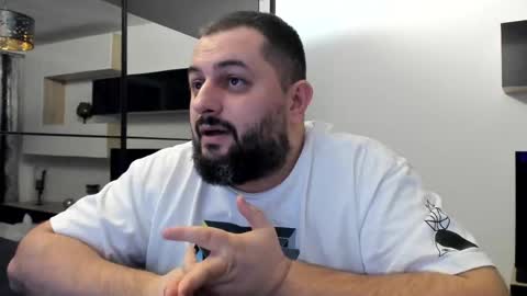 Snapshot of draven_a chatting on March 3, 2025, 4:24 pm Draven A online show from March 3, 2025, 4:24 pm