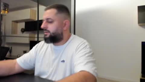 Snapshot of draven_a chatting on March 4, 2025, 6:18 pm Draven A online show from March 4, 2025, 6:18 pm