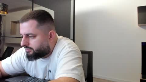 Snapshot of draven_a chatting on March 6, 2025, 4:49 pm Draven A online show from March 6, 2025, 4:49 pm