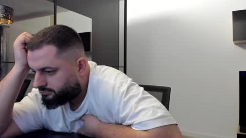 Snapshot of draven_a chatting on March 6, 2025, 10:58 pm Draven A online show from March 6, 2025, 10:58 pm